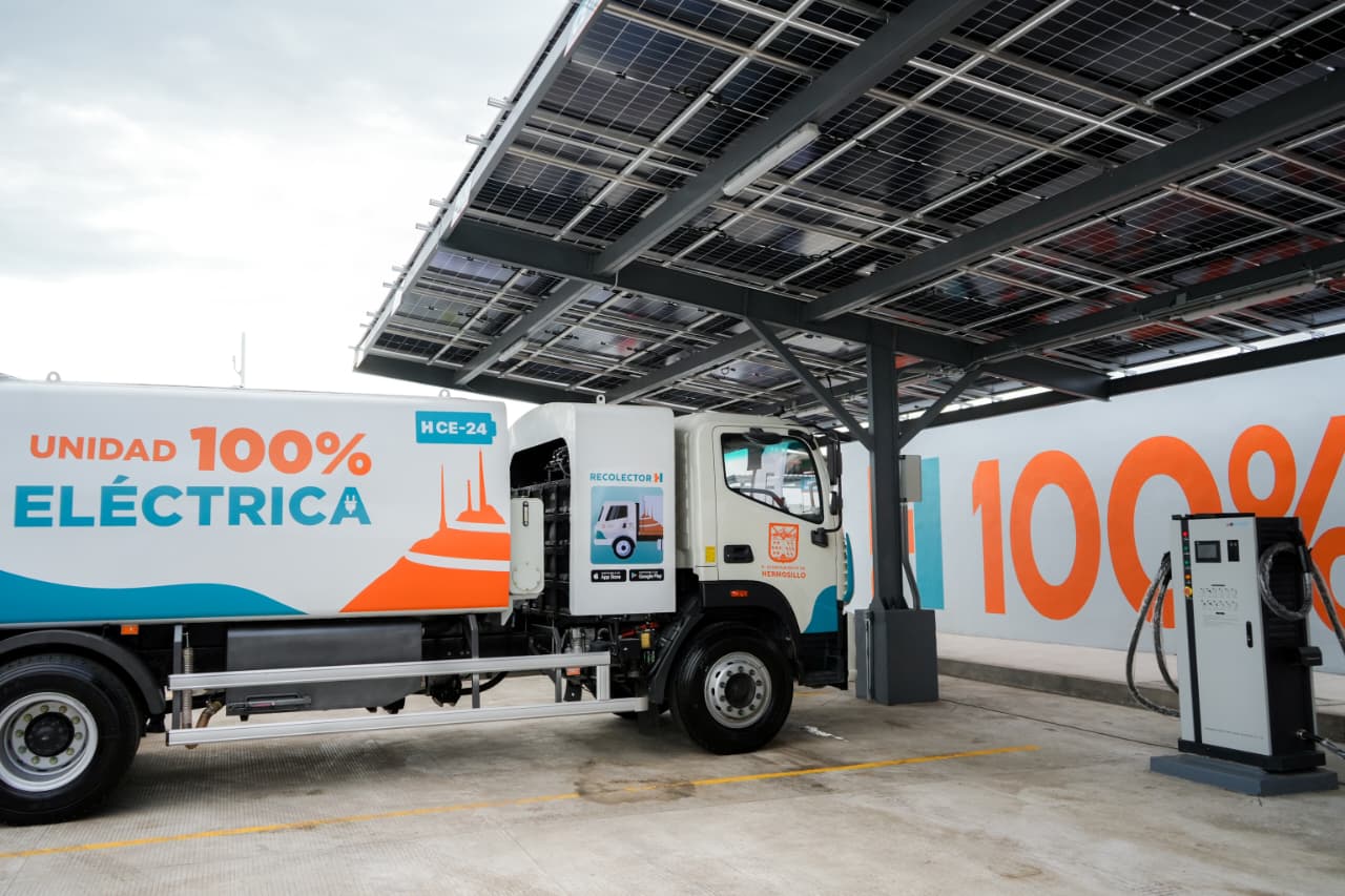 Implementación de electromovilidad para reducción de emisiones en flotillas de servicio en Hermosillo